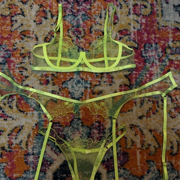SOLD SheIn Neon Lime Mesh Lingerie Set - Picture 5 of 10